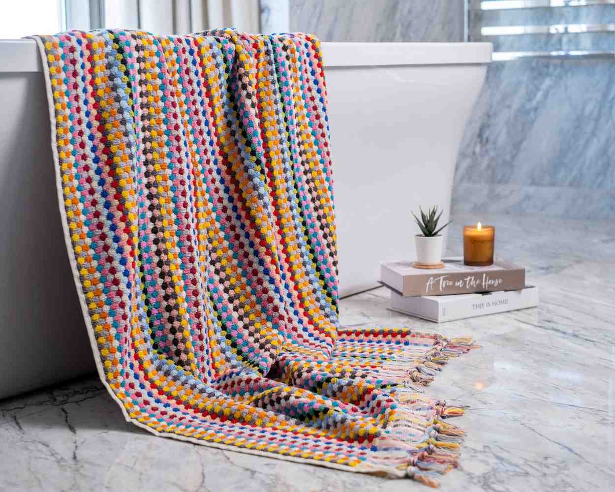 Pom Pom Bath Towel